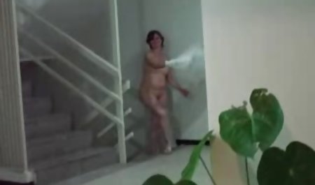 Die heiße, vollbusige Sara Jay ist nur für dich zum Ejakulieren talk porno bereit!