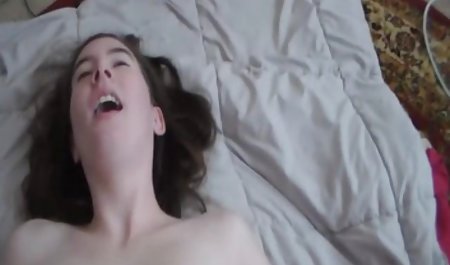 Durchbohrte Büromädchen Muschi riesigen live porno Dildo Orgasmus