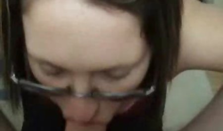 Indonesisches Mädchen saugt se porno Hahn