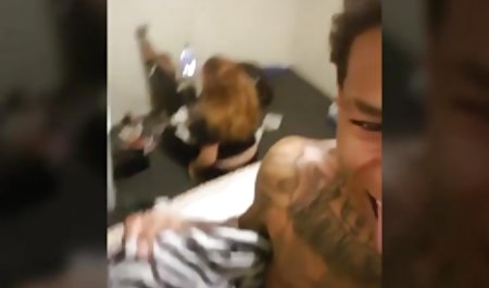 Schwarzer page porno Ebenholzpussykuchen für weißen Kerl