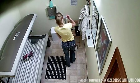 18 Jahre 21 porno altes, dünnes, rothaariges Teen nackt vor Kamera 1