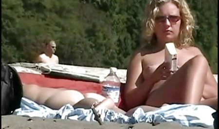 - 1st porno Stiefmutter lutscht mit Stieftochter