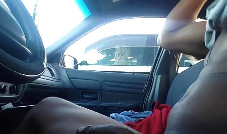 Welches club porno Sperma ist auf ihr Gesicht gekommen