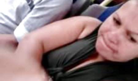 Pornokönigin Sara Jay nimmt es mit 3 dicken Schwänzen in ihrer nassen Arschfotze auf! in porno