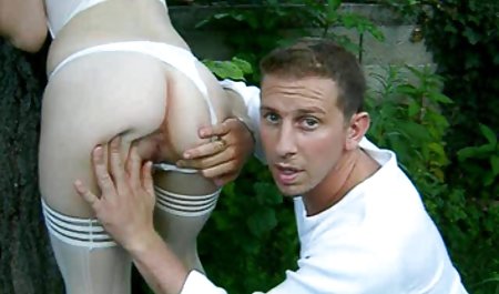 Brünette porno rest Sky 4 West fickt einen großen Schwanz nach der Massage