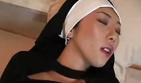 Schönheit 24 porno weicht der Masturbation
