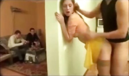 Brianna Johnson gibt ihr Schwanzlutschdebüt porno time