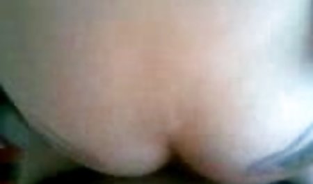 Yankee Blondie reibt ihren pelzigen Idioten hd porno