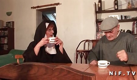 Sarah sex porno ist stickig - sie liebt ihn tief in POV