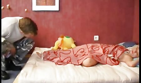 Eleganter Analverkehr - Anissa Kate bereitet sich langsam dark porno auf den Analverkehr vor