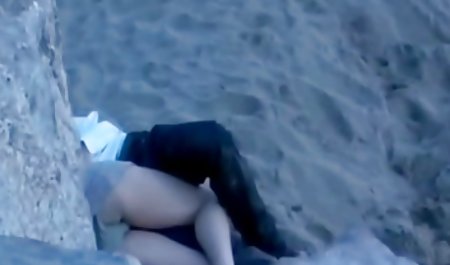 Lesbos tree porno verbringen romantische Zeit im Bett